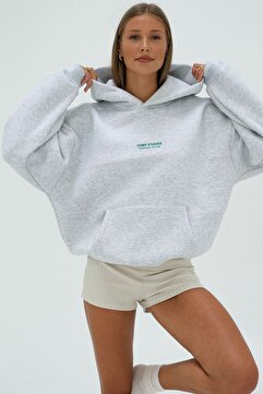 The Champ Clothing Kadın Oversize Sweatshirt Hoodie CHMP STUDIOS Gri – Kapüşonlu, 3 İplik Polar, Kanguru Cepli