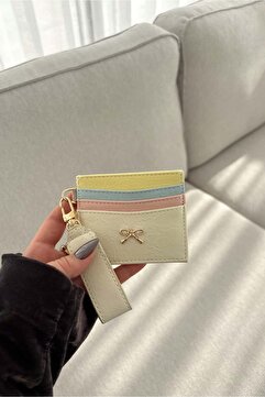Yuka Atelier Fiyonk Detaylı Parlak Suni Deri Kartlık