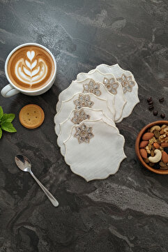 e-Bizz Store 6 Adet Keten Kumaş Üzeri Nakışlı & Taşlı Kahve Yanı Sunumluk Kokteyl Peçetesi & Bardak Altlığı