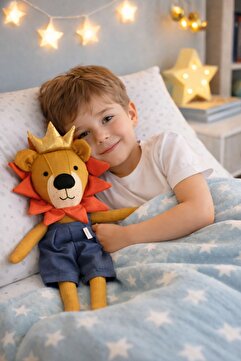 CAPELLA TOYS Oyuncak Bebek Aslan Lio %100 Pamuk El Yapımı Pamuklu Bez Bebek Oyun ve Uyku Arkadaşı Hediye Kutulu