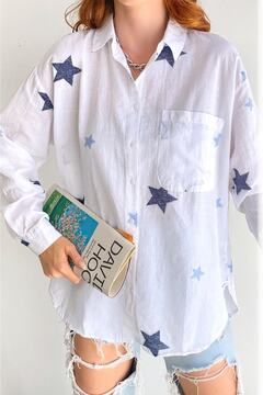 FEMELLE Kadın Tek Cepli Yıldız Nakış Işlemeli Çok Geniş Kalıp Pamuk Gömlek ( 1 Beden Ufak Alınız )