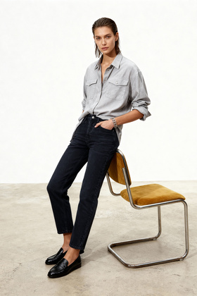 Crne Mom farmerke visokog struka od 100% pamuka bez elastina TWOSS23JE00085