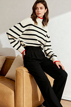 Ecru Wide Pattern Striped Knitwear Sweater TWOAW23KZ01446