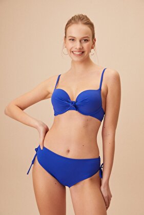 Önden Bağcıklı Full Dolgulu Bikini Üst