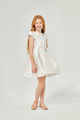 فستان بناتي مخطط عصري