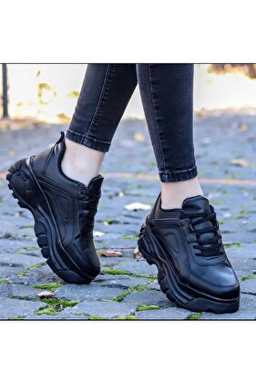 Дамски маратонки Спортни обувки с връзки Дебела светла висока подметка 6см