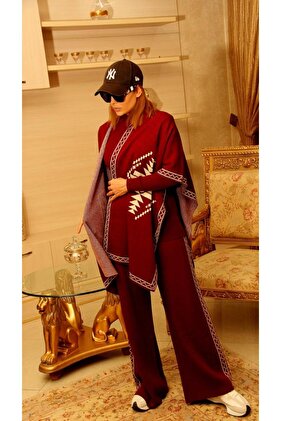 بدلة جاكار محبوكة من الفولاذ للنساء مكونة من 3 قطع مع بونشو