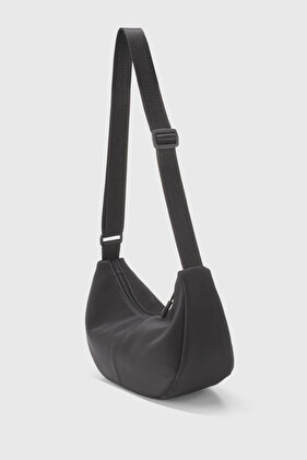 Kadın Siyah Suya Dayanıklı Yarım Ay Çapraz Askılı Çanta