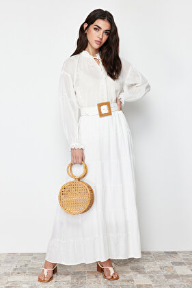 تنورة منسوجة أساسية مبطنة باللون الأبيض TCTSS24EE00003