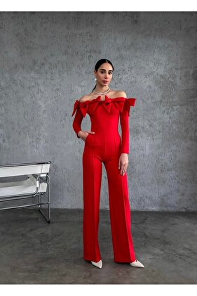 بذلة بياقة قارب مع تفاصيل فيونكة حمراء