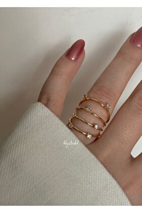 خاتم مكون من 4 خطوط بتفاصيل حجرية