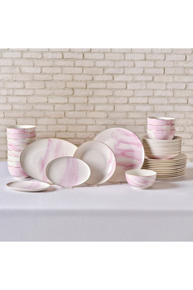 مجموعة أدوات العشاء الجديدة المكونة من 39 قطعة من Ria لـ 12 شخصًا، باللون الأرجواني