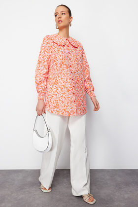 Red Baby Collar Woven Crispy Flower Patterned Shirt TCTSS23TG00029