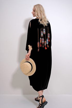 فستان نسائي أسود من الفيسكوز المنسوج برقبة على شكل حرف V وأزرار أمامية ومطرز عرقيًا ALC-X12010