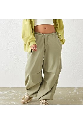 Haki Yeşili Y2k Baggy Tech Balon Paraşüt Pantolon