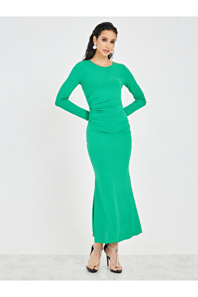 فستان ماكسي بحاشية حورية البحر ومزخرف