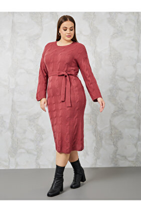 بالإضافة إلى كابل متماسكة تريكو فستان ميدي حزام الدانتيل