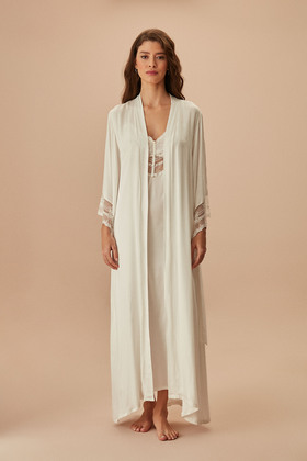 فستان طويل من Mi Amore - مقاس مريح