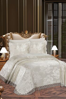 طقم سرير بيكيه مزدوج بلون كريمي