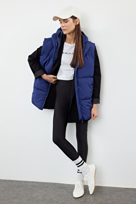 سترة قابلة للنفخ بغطاء للرأس باللون الأزرق الداكن TWOAW24YE00019