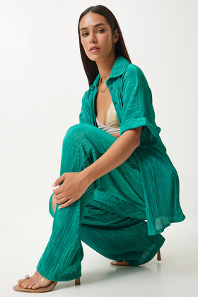 Green Pleated Shirt and Pants Set - Women's FN03218
