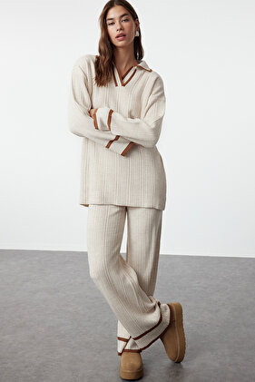 طقم سترة تريكو مضلع باللون البني الحجري من الأسفل إلى الأعلى TCTAW25US00015