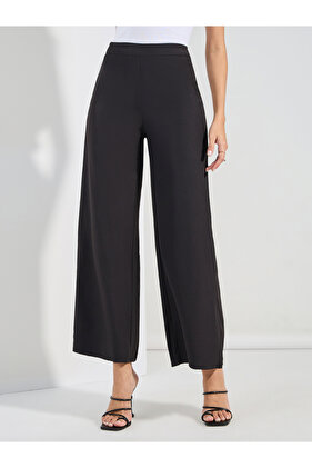 بنطال واسع الساق مُصمم بطول كامل