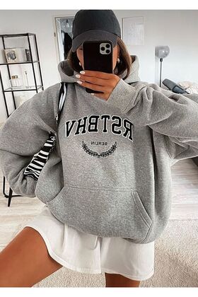 سويت شيرت رمادي مطبوع للجنسين مقاس كبير من القطن الممشط بـ 3 خيوط