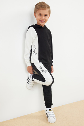 Black Cotton Boys Hooded Basic Knitted Sweatshirt Tracksuit Bottom-Top Set Tkdaw25Au00058
