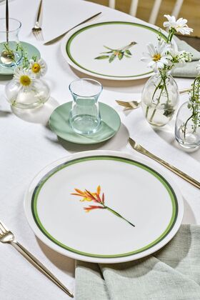 طقم إفطار مكون من 16 قطعة مكون من 4 قطع من Forever Herby Bone