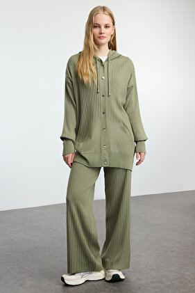 طقم ملابس تريكو كاكي كبير الحجم بغطاء للرأس - TCTAW25US00022