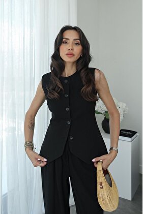 سترة كارين السوداء