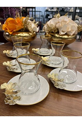 طقم شاي باندورا بوسلين مع طبق وكوب وفراشة