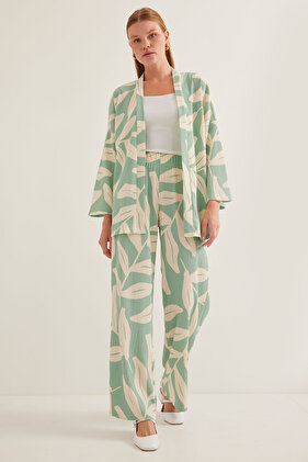 بدلة علوية نسائية محبوكة بنمط كريمي 6582