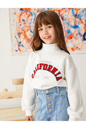 سويت شيرت جامعي كبير الحجم ذو ياقة واقفة مع شريط