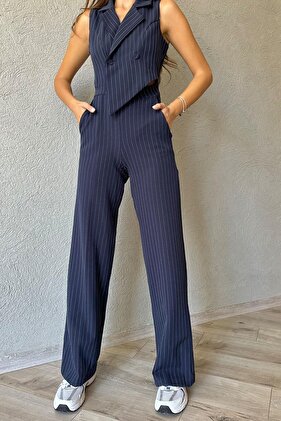 سترة مخططة من قماش أطلس بدون أكمام مزدوجة الصدر مع تفاصيل أزرار وطية صدر السترة بذلة مخططة 3195