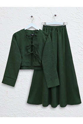 طقم سترة وتنورة برباط مزدوج بلون زمردي