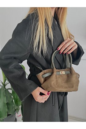 حقيبة يد وكتف نسائية كاكي صغيرة من جلد الغزال - تفاصيل الحزام