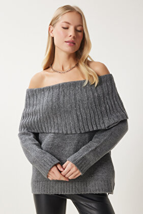 Kadın Gri Madonna Yaka Triko Kazak MT00156