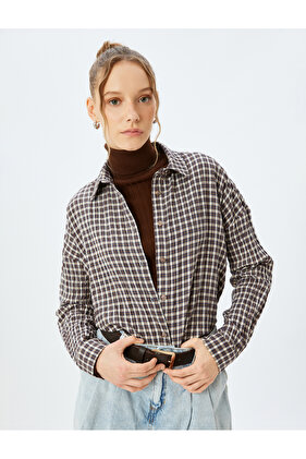 قميص نسائي بني منقوش