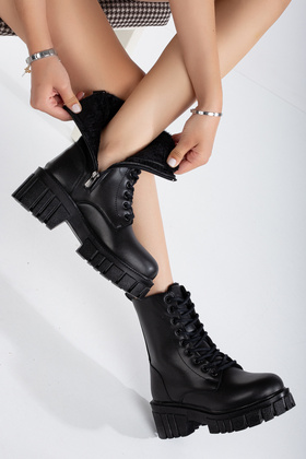 Vode a chladu odolné dámske čižmy s kožušinou vo vnútri