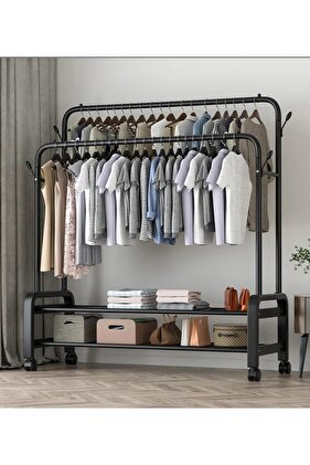 علاقة ملابس معدنية بعجلات من المفرج، مقاس 150×57×110 سم، أسود