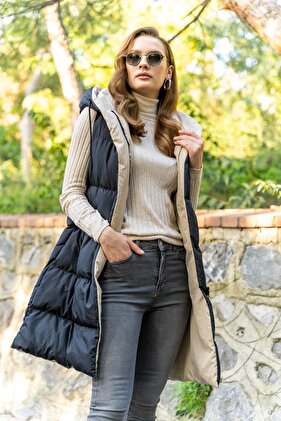 سترة منتفخة بغطاء رأس على الوجهين حجر أسود 8191