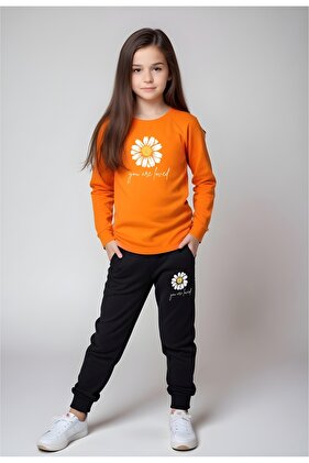 طقم علوي وسفلي مع طباعة وتفاصيل خصر مطاطي للفتيات