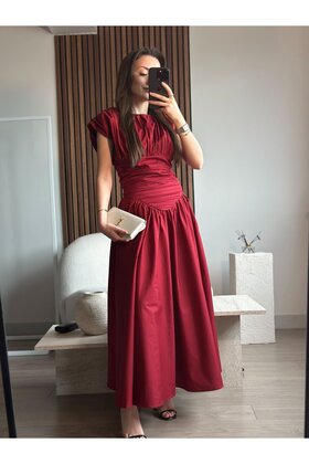 نموذج PINTEREST، فستان بيدرو بخصر منسدل