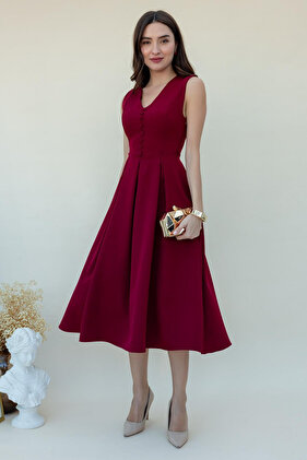 فستان ميدي بأزرار على شكل حرف V