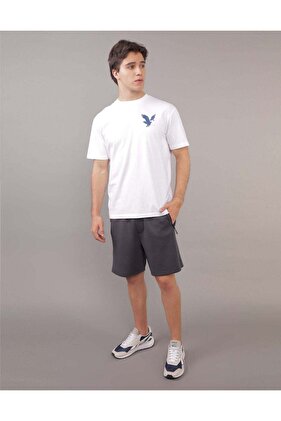 تي شيرت بشعار AE