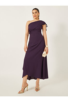 فستان ماكسي سادة بفتحة كتف واحدة وخط A