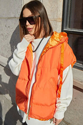 Kadın Kapüşonlu Oversize Boyfriend Şişme Yelek