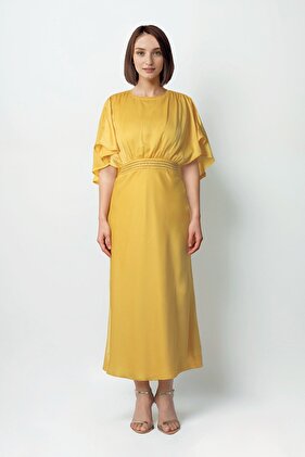 فستان مزين بحزام